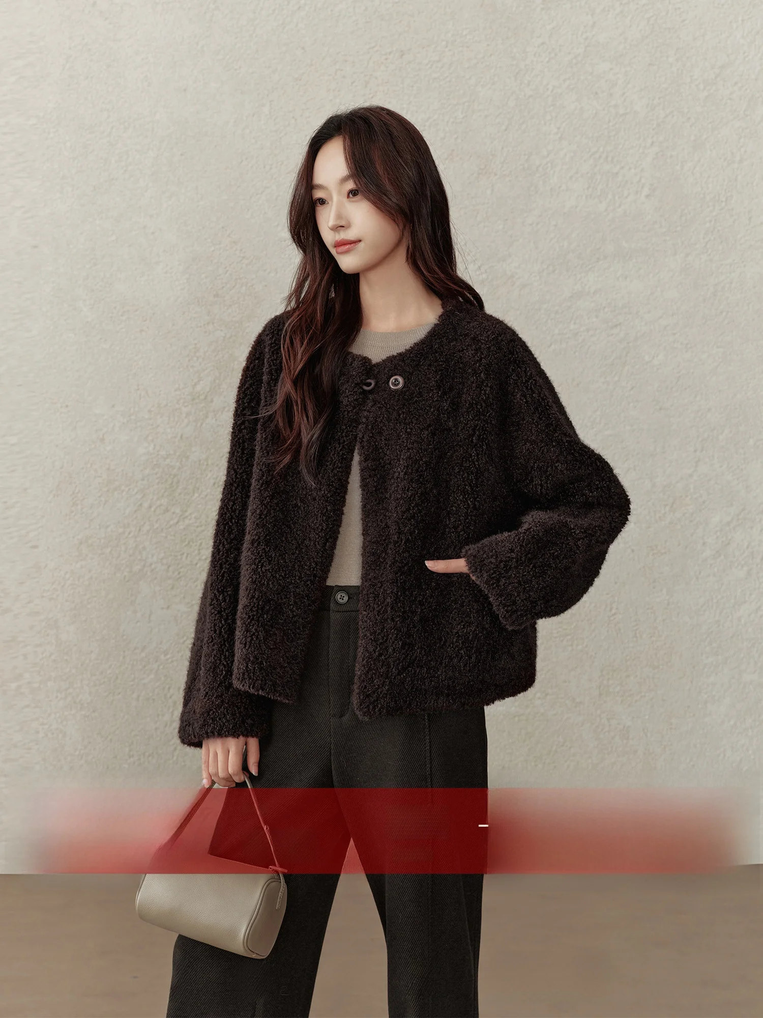 

Rise of the Small Size Women's Short Quilted Jacket Lamb Fur Lined round Neck Warm Winter Coat Polyester Fiber Long Sleeve