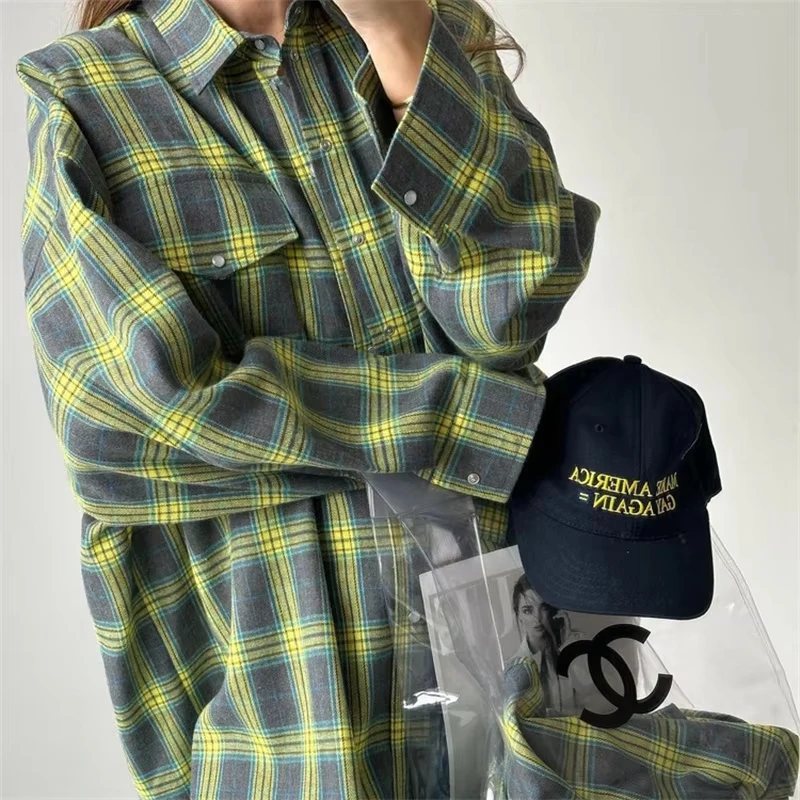 

Vintage Plaid Loose Shirt Women Autumn Winter Fashion Casual Lapel Button Pocket Long Sleeve Blouse Tops Korean Oversize Clothes