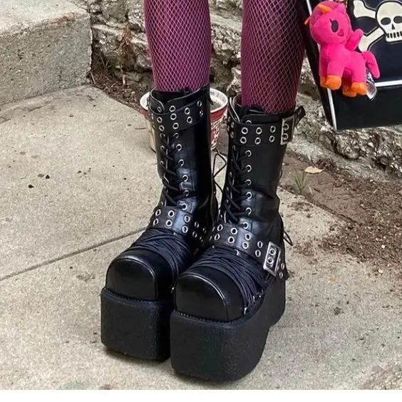 

Deisgn Square Toe Platform Street Rivets Boots Girl Buckle Lace up Mid-calf Wedges Boots Leather Dress Women Club Shoes ROME