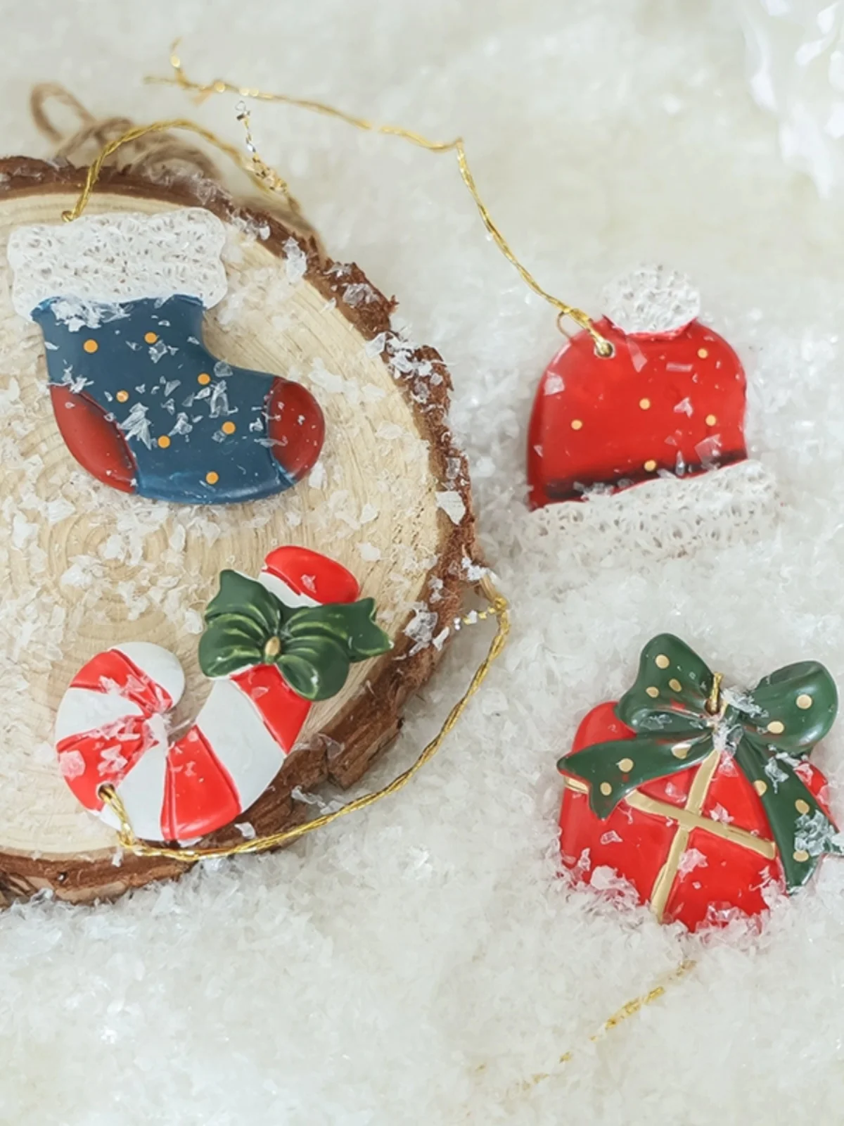 

Christmas desktop creative ornaments