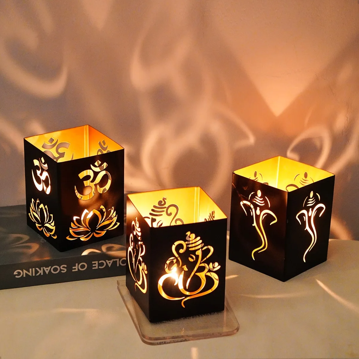 

New South East Asia Diwali Elephant God Candlestick Holder Iron Hollow Candle Holder Atmospheric Decoration Home Ornament