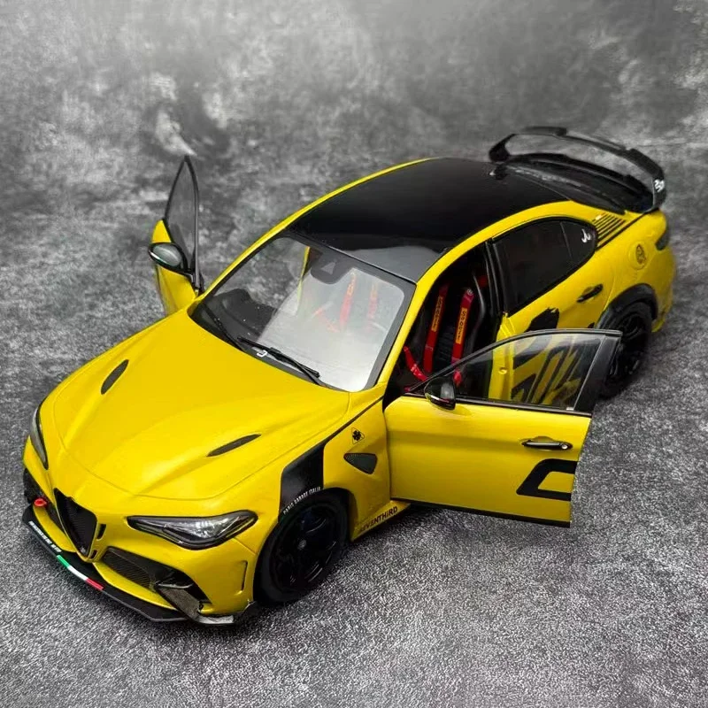 

Solido 1:18 Alfa Romeo Giulia GTA M Juliet Модель автомобиля из сплава супер автомобиля