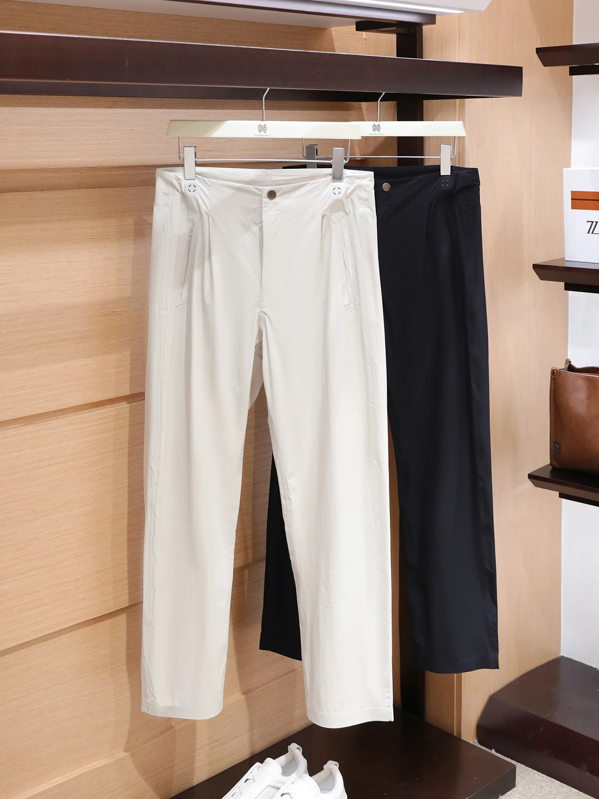 

Outdoor fully glued 25ss light and fast-drying trousers