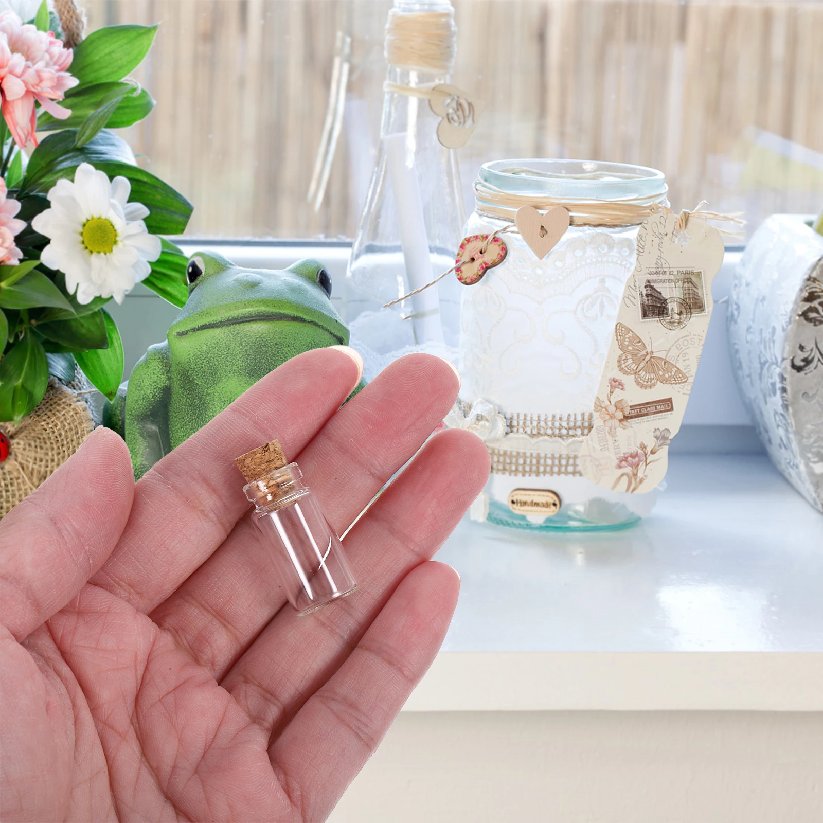 

12Pcs Mini Glass Wish Bottles Handmade Wood Stopper Message in Bottle Decorative Tiny Glass Vials Cork Stoppers