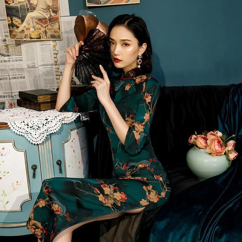 Old Shanghai Green Slim Cheongsam Spring Summer 2024 New Vintage Chinese Style Temperament Young Girl Short Sleeve Qipao Dress