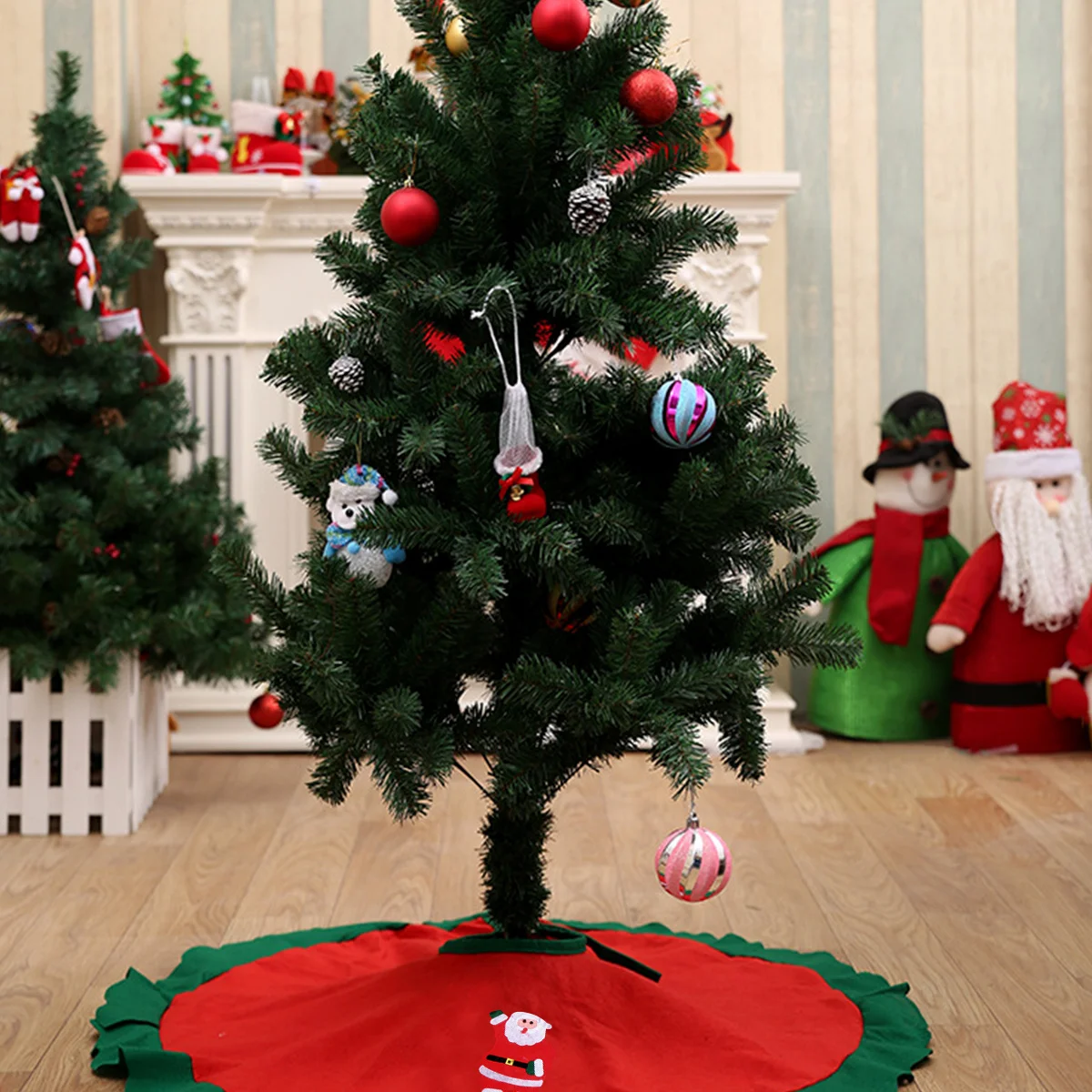 

1Pcs Christmas Tree Skirt Festive Decorative Party Floor Cover Xmas Tree Skirt Carpet Snowflake Rustic Christmas Accessory