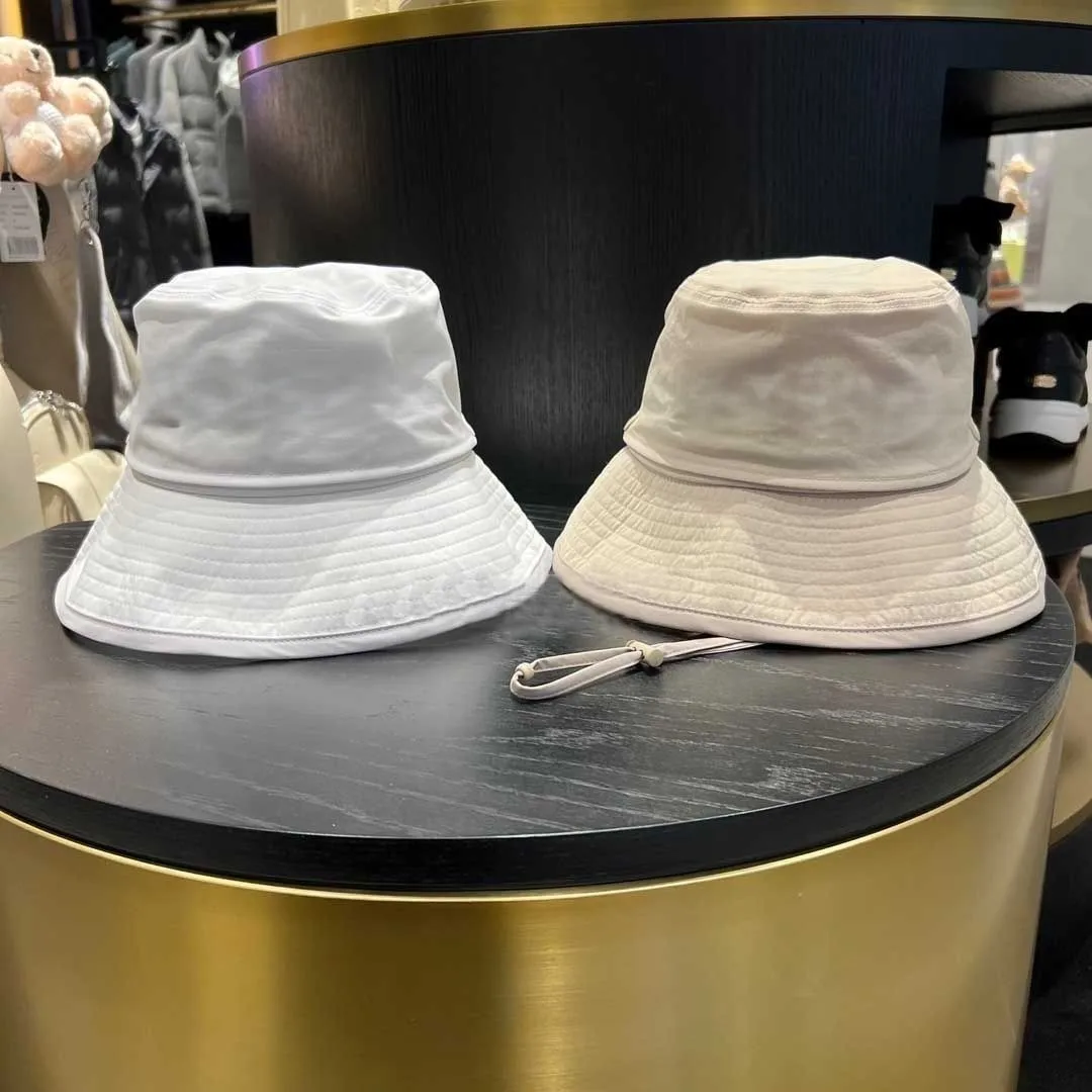 

New Women's Golf Cap: Removable-Peak, Sun-Protective, Versatile Style for Outdoor Sports and Casual Wear