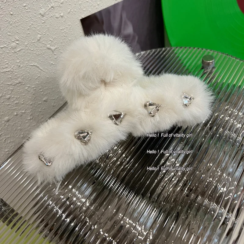 

1PC Korean Niche Hair Clip Velvet Rhinestone Updo Claw Winter Proof Elegant Women Versatile Comfortable Black White Coffee