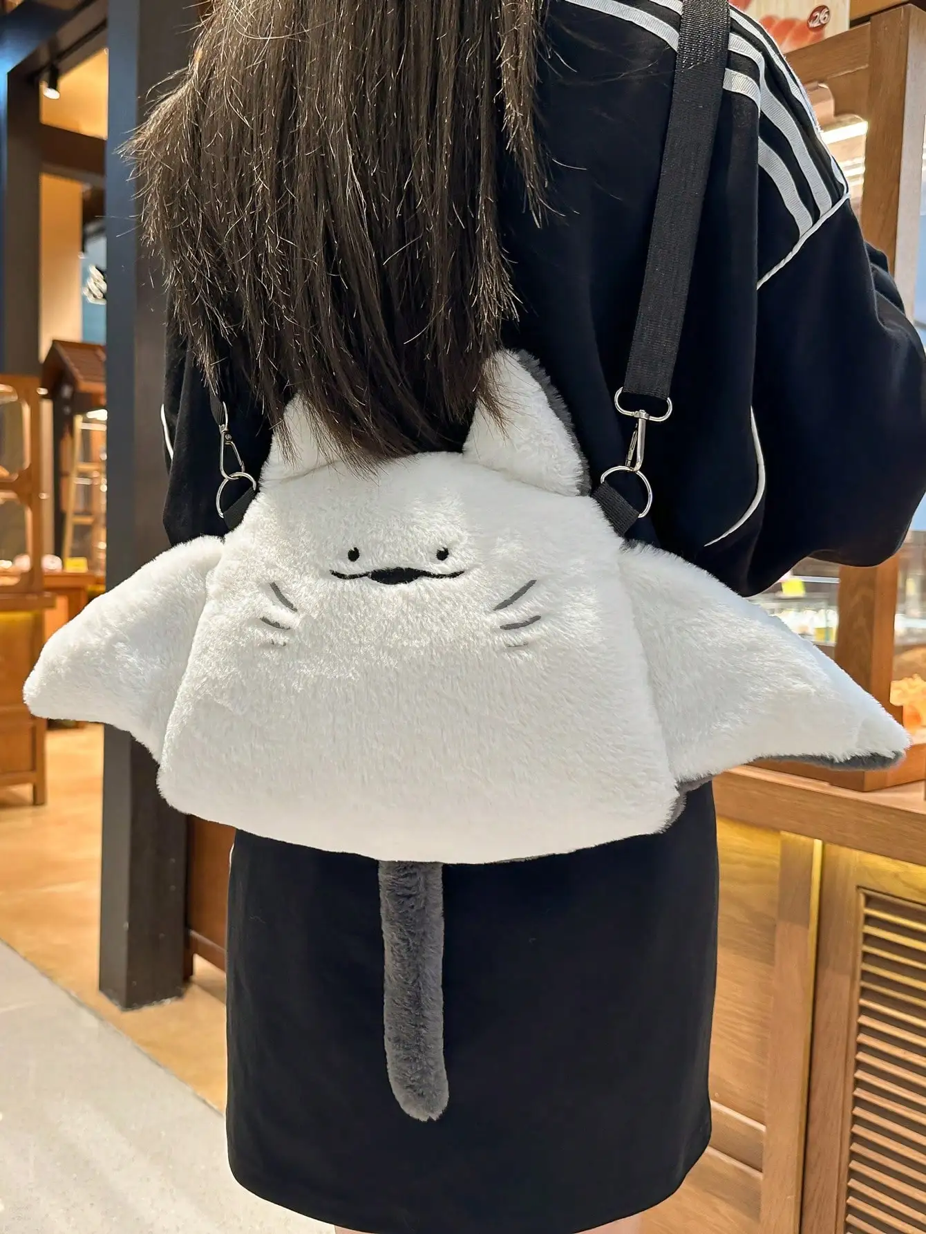 

Free Shipping on Orders Over $29New Creative Manta Ray Shaped Multifunctional Backpack, Women's Crossbody Bag, Animal Casual Shoulder Bag, Personalized Phone & Coin Purse, Women's Party & Shopping Tissue & Lipstick Organizer Bag, Birthday Gift, Perfect Ba