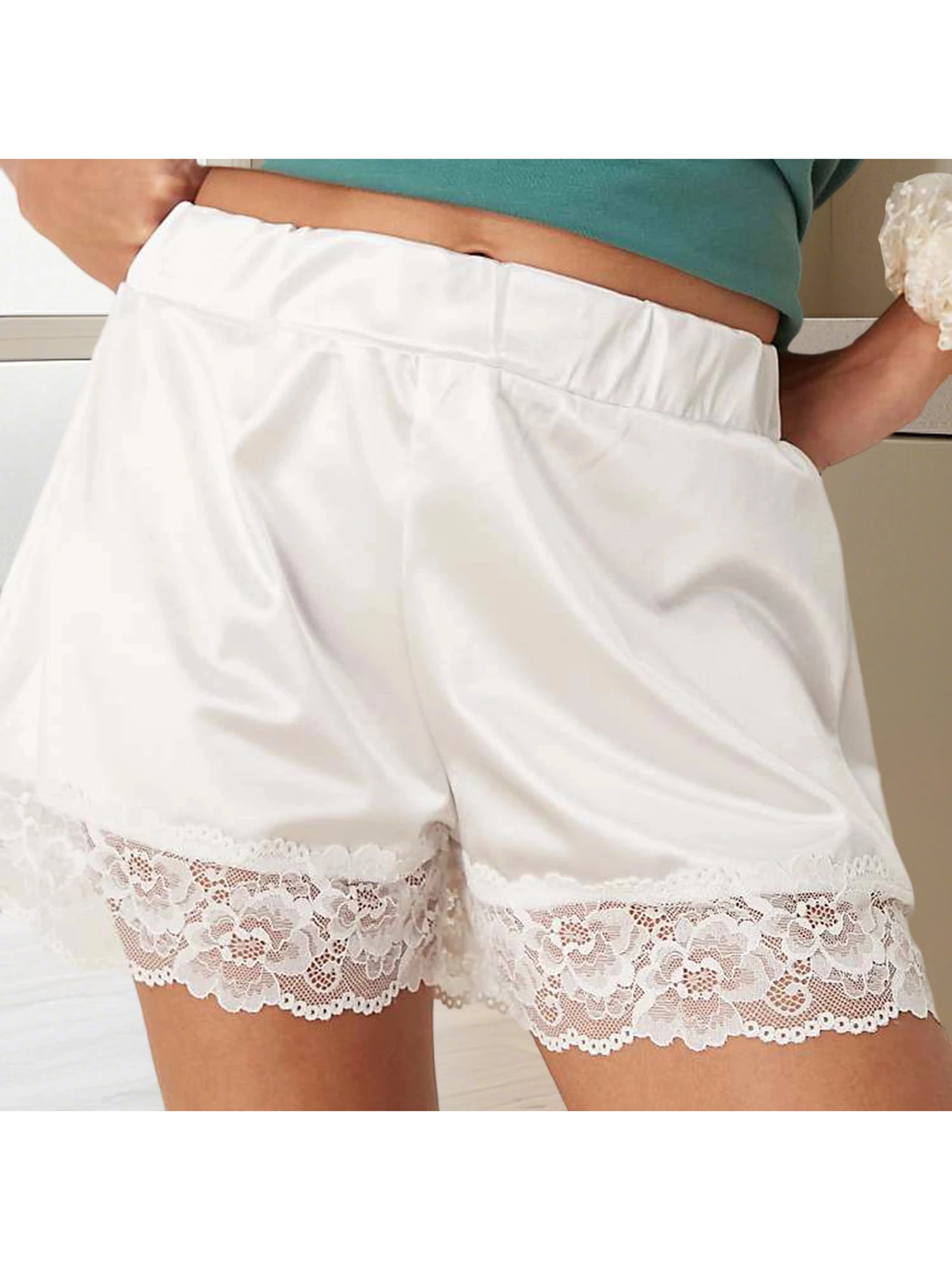 Pantaloncini pigiama da donna in seta con delicato bordo in pizzo, comoda cintura elastica, mutandine francesi per abbigliamento da casa