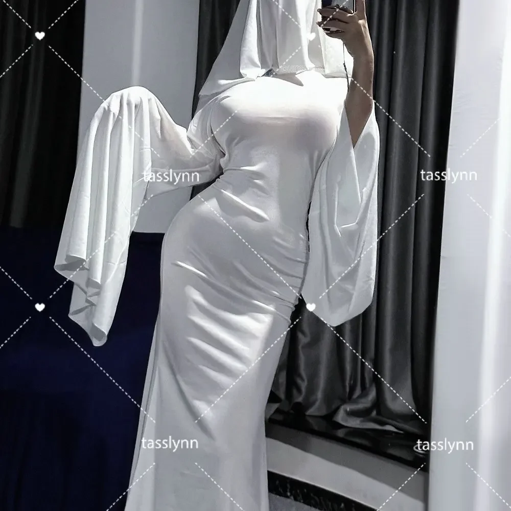 Female Ghost Cosplay Costume Halloween Scare Face Cape Scream Costume Adult Fancy Dress Halloween Cosplay Costume