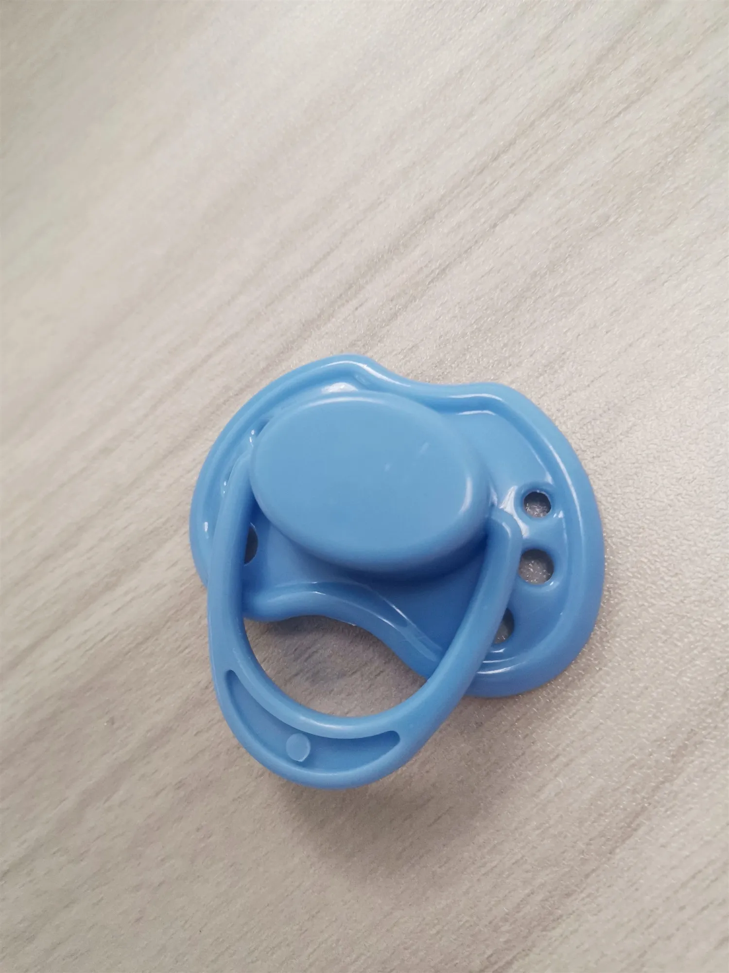 مصاصة المغناطيس لدمية تولد من جديد من السيليكون ملحقات الحلمة مصاصة المغناطيس إزالة المخزون دمية طفل الأطفال هدية