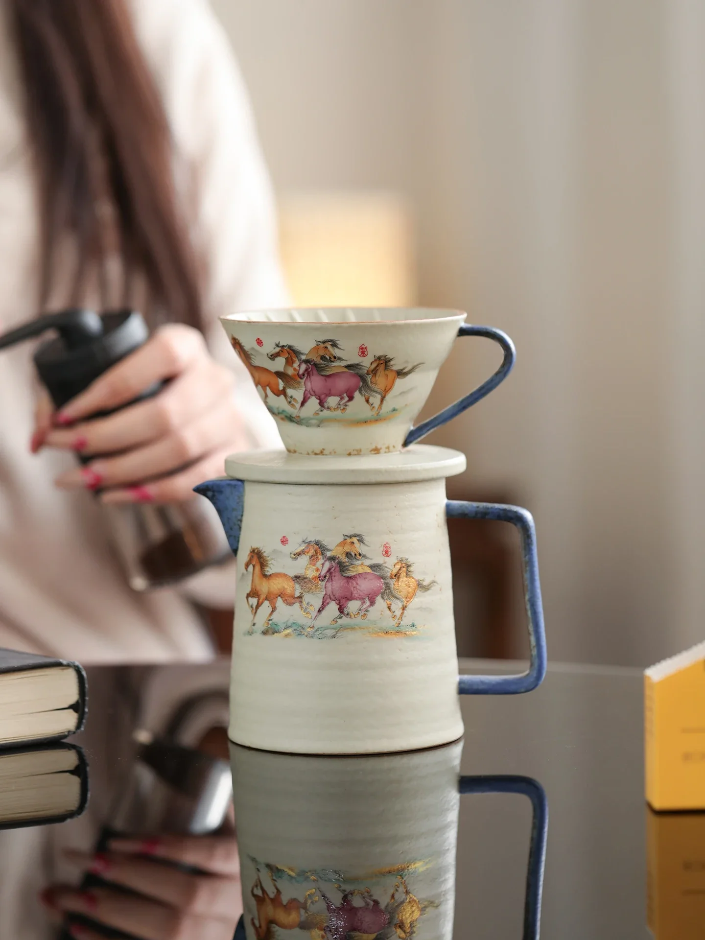 Blue And White Ceramic Coffee Pot Hand-Poured Filter Cup Drip Pot Retro Sharing Jug Set Filter Traditional Chinese Style