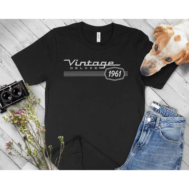 

1961 Birthday Gift T Shirt Born In For Dad Grandpa Vintage Party