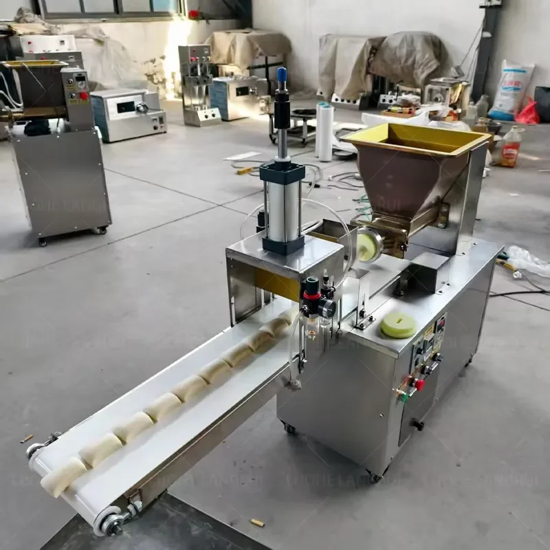 

Pizza Dough Strip Cutting Machine | Customizable Size for Topping Base | Food Grade Stainless Steel