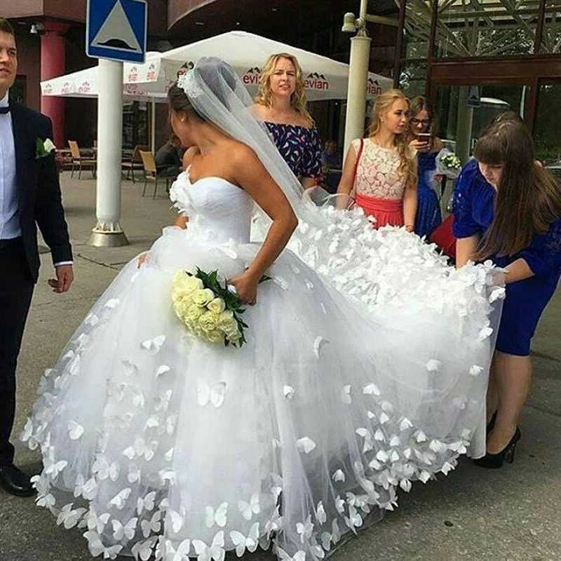 

Elegant Sweetheart vestido de noiva Romantic Bride Gowns Hot Sale Princess Wedding Dress with Handmade butterfly Wedding Dresses
