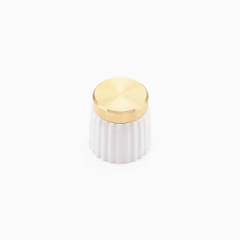 5 Stück 16x16mm Aluminium-Kunststoff-Set Zeiger / Zeigerloser Drehknopf für Marshall Gitarreneffektgerät Blumenförmiges Innenloch 6mm – Detail 10