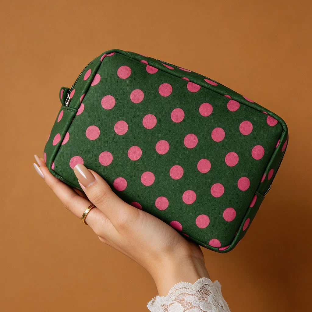 Polka Dot Cosmetic Bag Ungendered Large Capacity Travel Bag Unisex Storage Bag Water-Resistant For Home Organization Short Trips