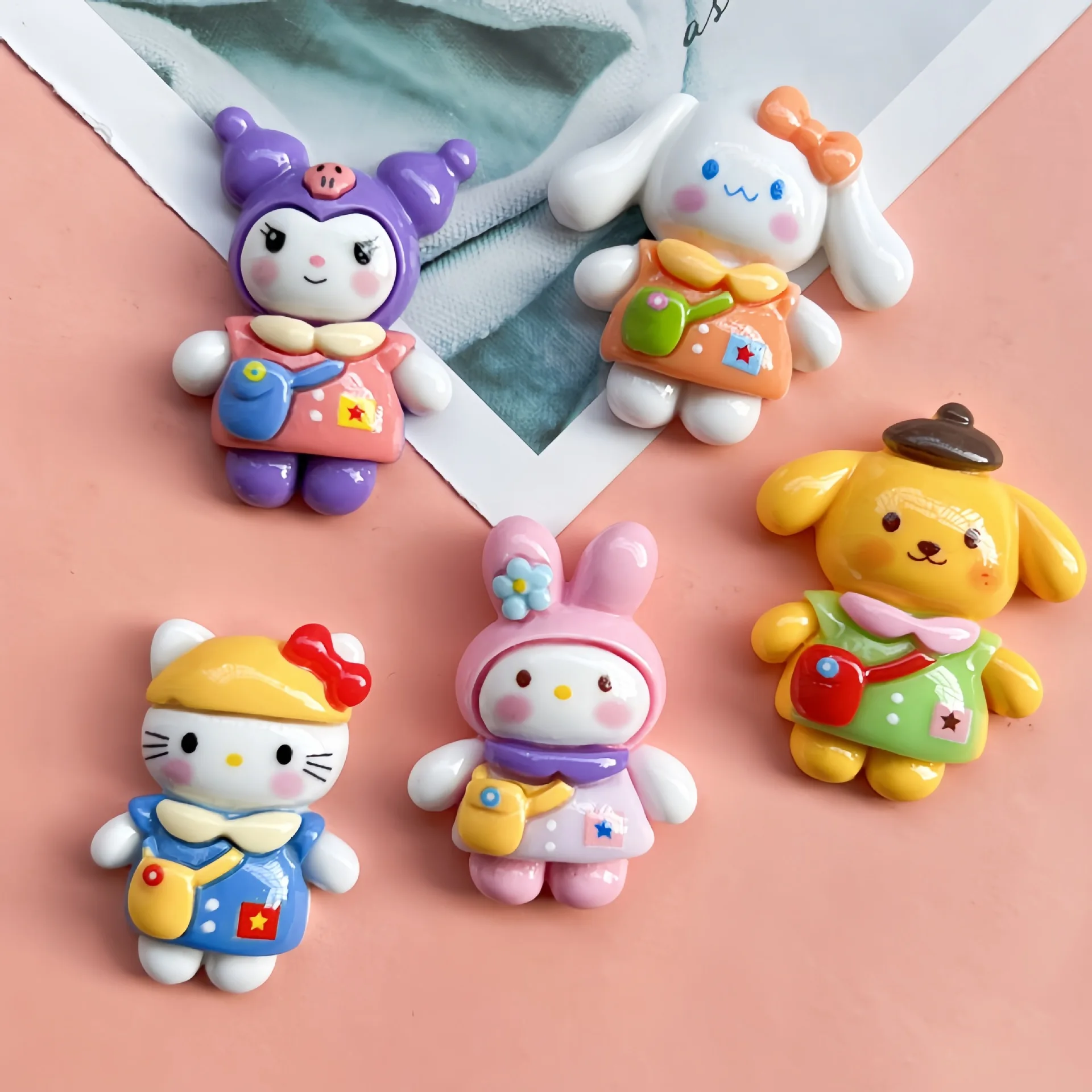 2 szt. Sanrio Student Hello Kitty żywica Flatback kaboszony dla majsterkowiczów tworzenia biżuterii naklejka na lodówkę akcesoria materiał