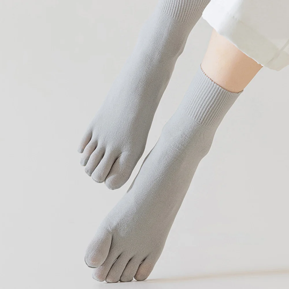 Elastic Short Hosiery Five Finger Socks Solid Color Thin Five Toe Mid Tube Socks Breathable Split-toed Running