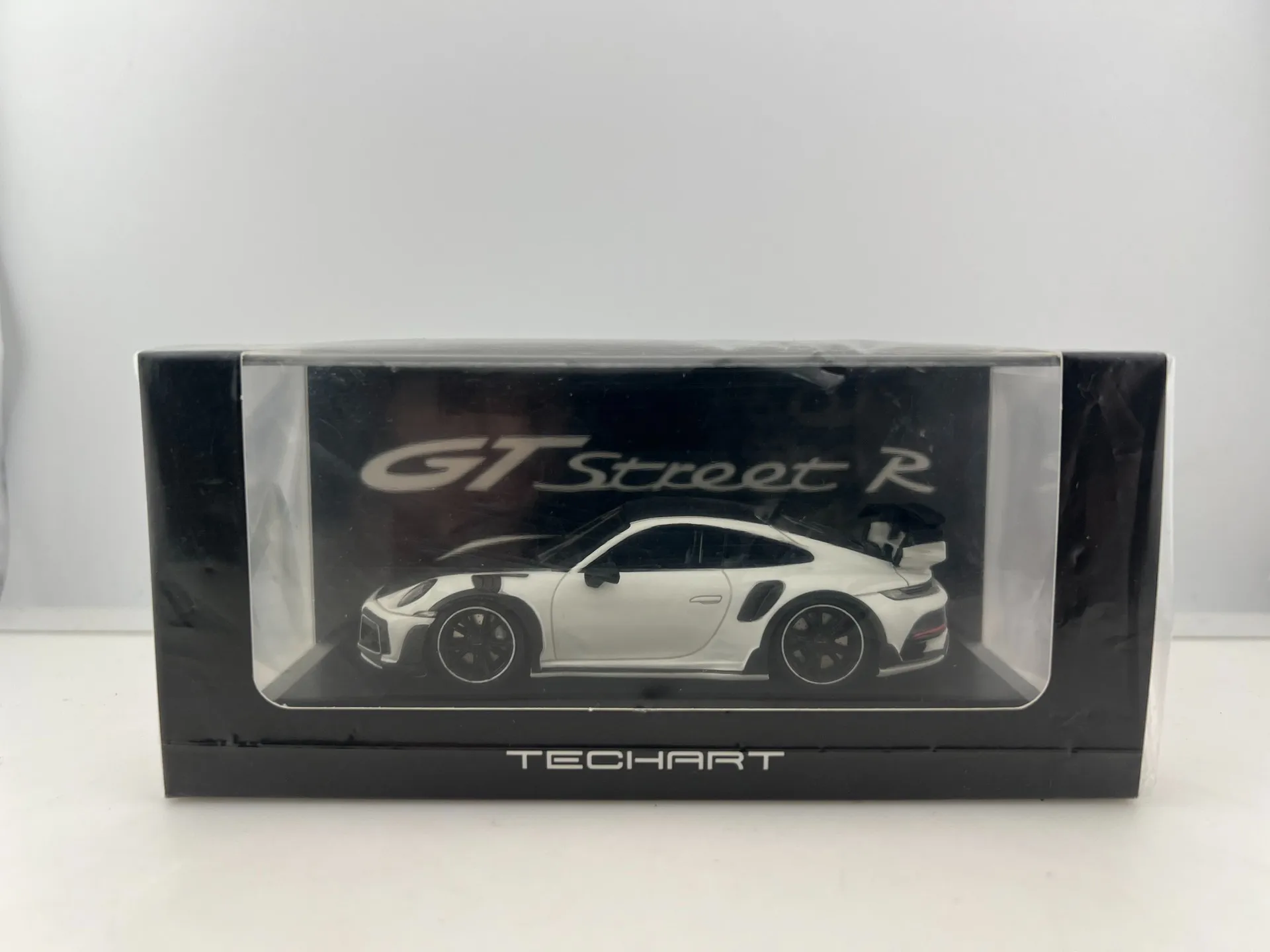 

Diecast TECHART 1:43 Scale Porsche 911 GT Street R Resin Car Model Collectible Toy Gift Souvenir Display Ornament