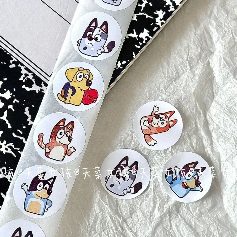 500 Sheets/roll Cartoon Bluey Bingo Family Sealed Stickers Cute Anime Stickers Circular Diy Decorative Photo Album Diary Labels