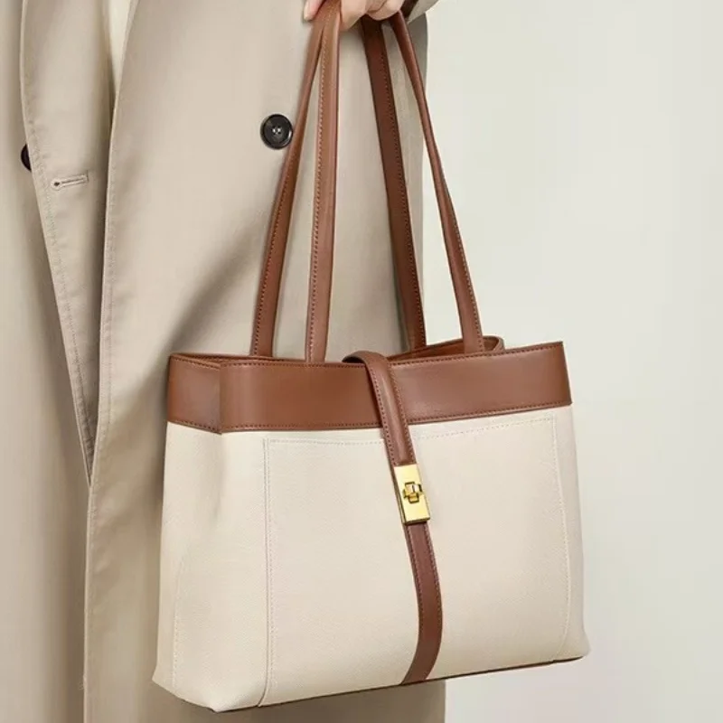 

Новая стильная сумка для поездок на работу из воловьей кожи, большая вместительная сумка на плечо, универсальная сумка-тоут, модная и стильная женская сумка.