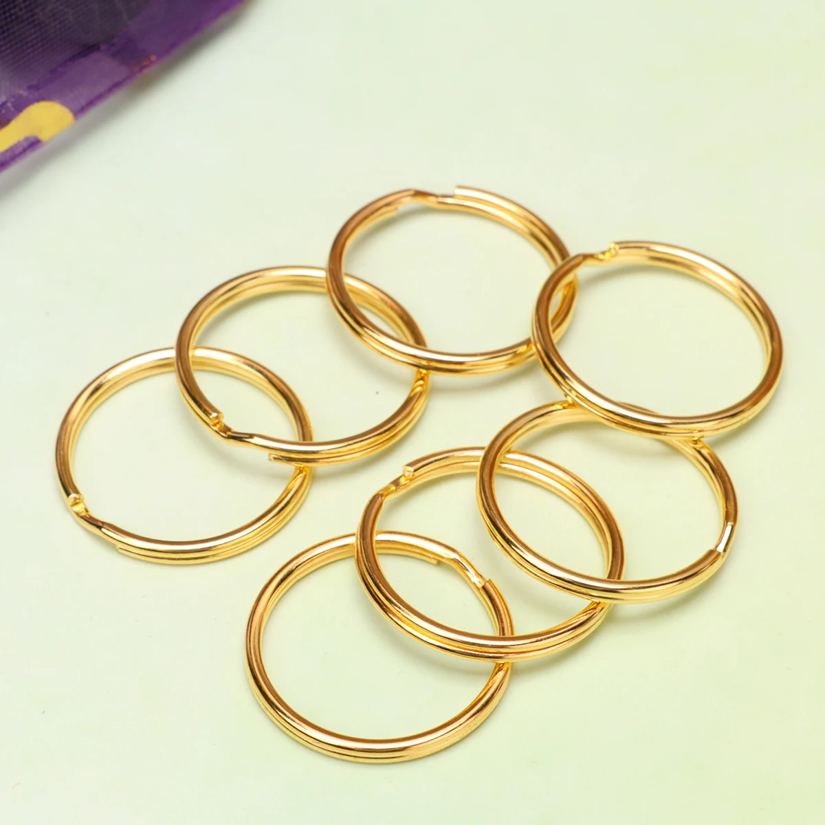 

100 Pcs Golden Keychain Rings Round Flat The Circle Sturdy Home Car Keys Organization