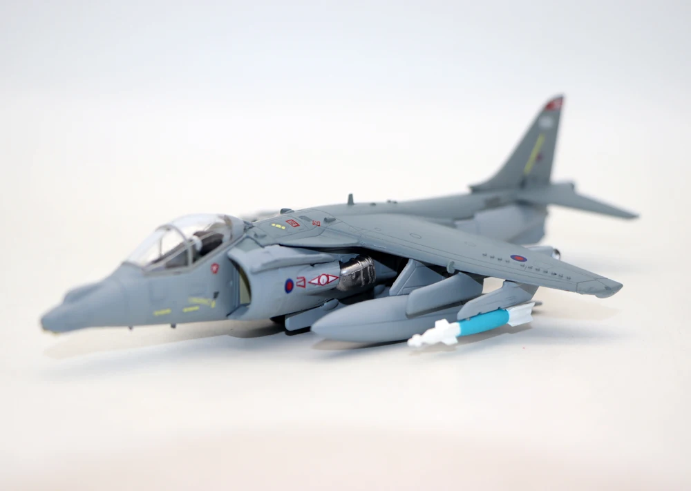 New 1/100 Harrier GR.9 RAF No.1 Squadron 2010 Fighters Metal Alloy simulation model aircraft for collection gift