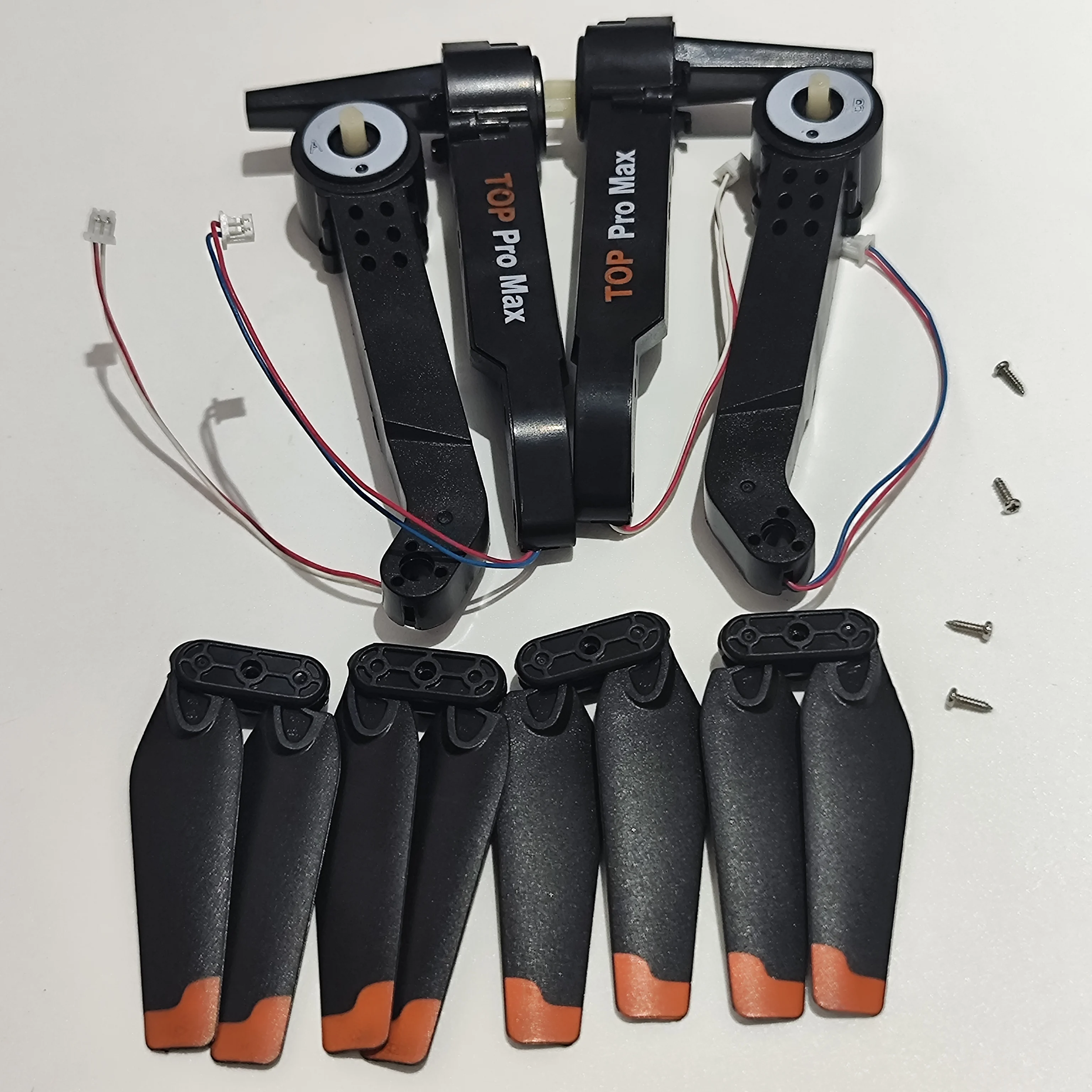 

Новый P18 TOP Pro Max RC Drone, оригинальный комплект аксессуаров для вентилятора с складной лопастью и пропеллером