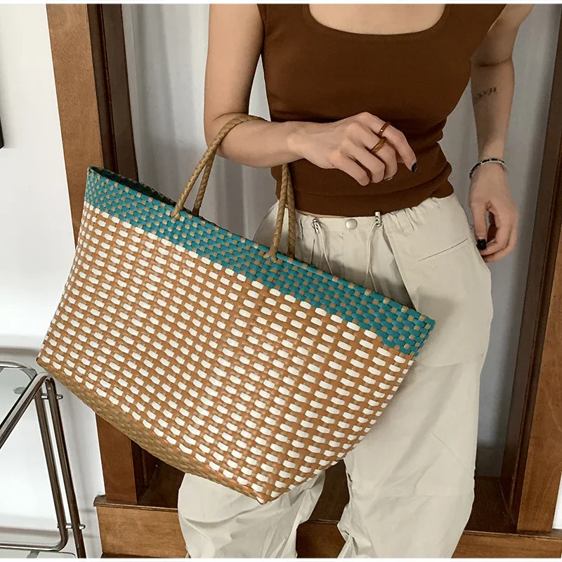 Handgefertigte Colorblock-Webtasche, Damen-Sommer-Tragetasche, Sommer-Einkaufstasche für Strandurlaub, Picknick, Haustiertransport – Detail 15