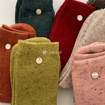 Sp & cidade meias de lã de ovelha pontilhada coloridas femininas inverno quente mantendo meio tubo meias casuais grossas moda coreana