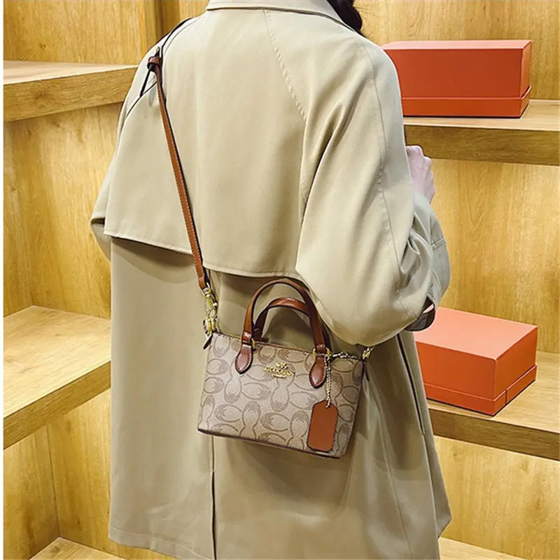 New bags, handbags, women's brand bags, women's small luxury goods, women's shoulder bags, mainly women's mobile phone bags.