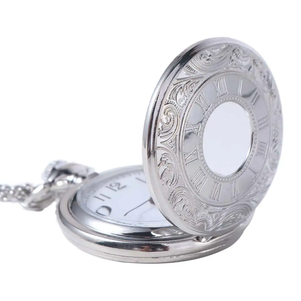 Reloj de bolsillo Vintage con pantalla a escala romana, collar, cadena, caja hueca, reloj de cadena de bronce, colgante de cuarzo, reloj colgante Retro plateado