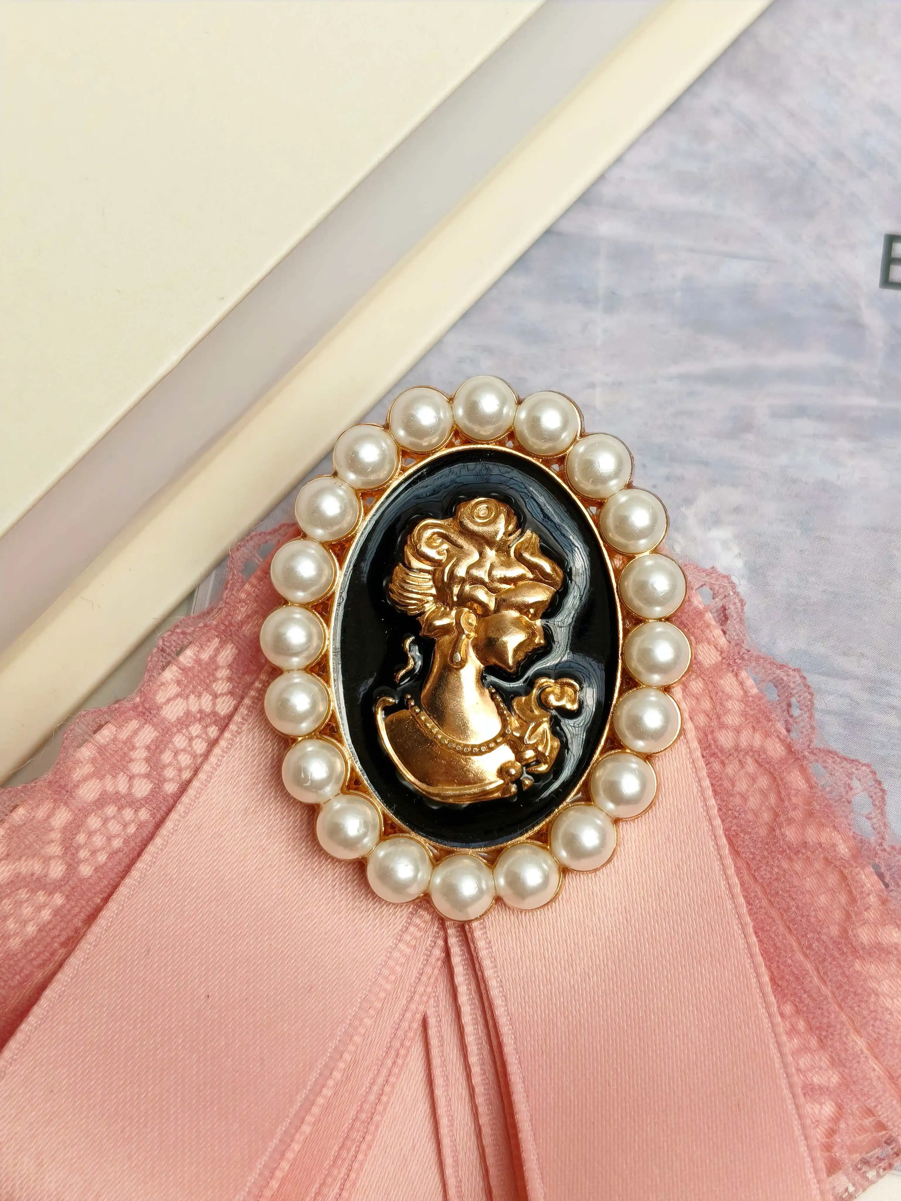 French-Style Gentle Pink Satin - French Vintage Fashion 评论和价格