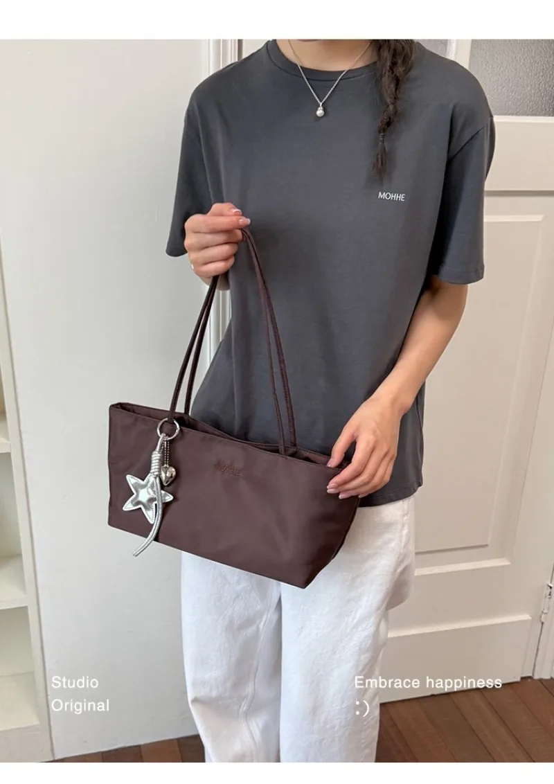 CEEKAY Minimalistische Handtasche aus massivem Nylon, zwei Tragemöglichkeiten, Metall-Sternanhänger, für Mädchen, vielseitig einsetzbar, frische, tägliche Unterarm-Umhängetasche – Detail 30