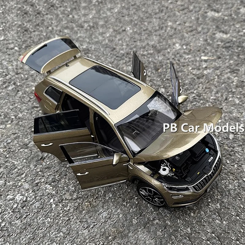 Original 1:18 Kodiak alloy simulation car model +small gift