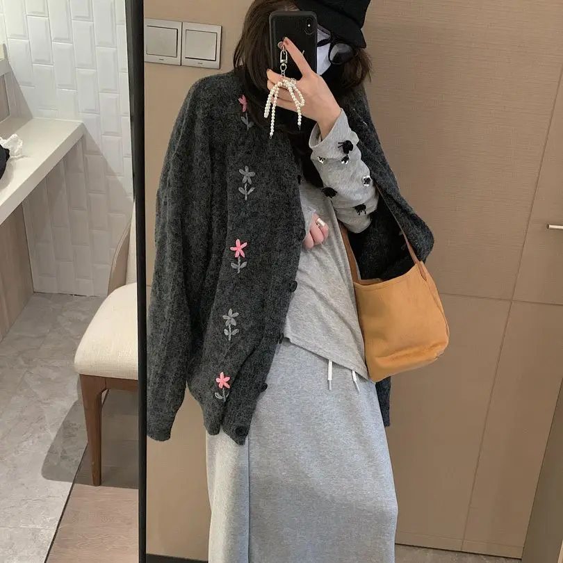 Knitted Sweater Cardigan Women 2024 Autumn Winter New Style Lazy Style Versatile Loose Design Long-Sleeved Jacket Top