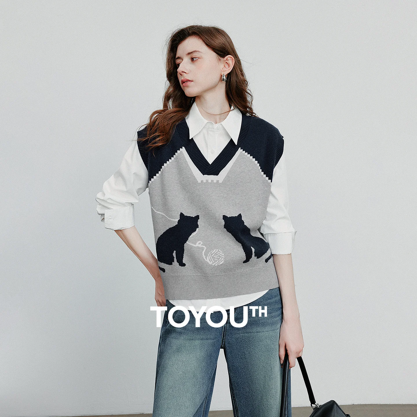 

TOYOUTH Women Knitted Vest 2025 Autumn New Cat Jacquard V Neck Sleeveless Pullover Sweater Tops