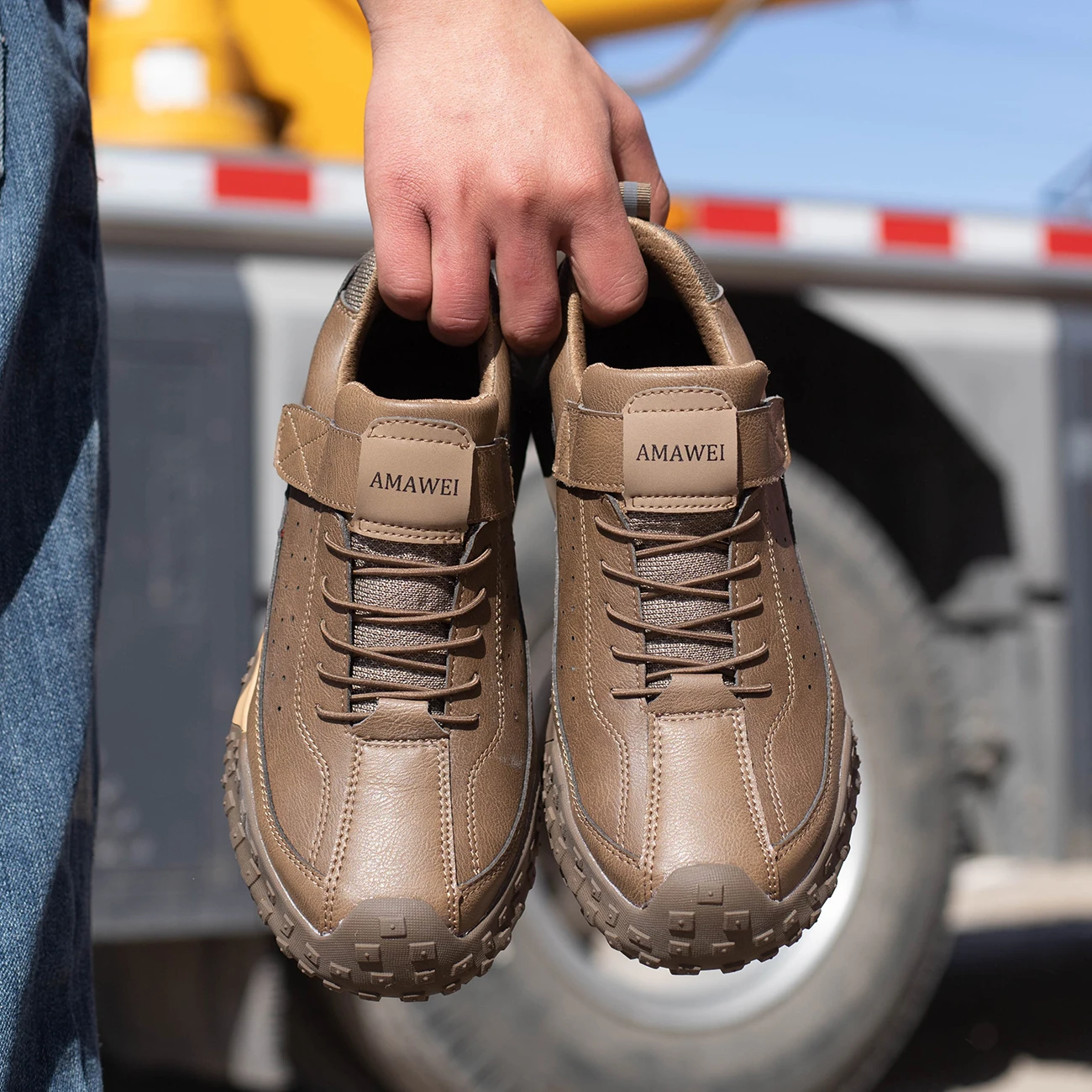 Men Work Safety Shoes Anti-smashing Steel Toe Cap Working Boots Construction Work Sneakers Indestructible Men Shoes Outdoor
