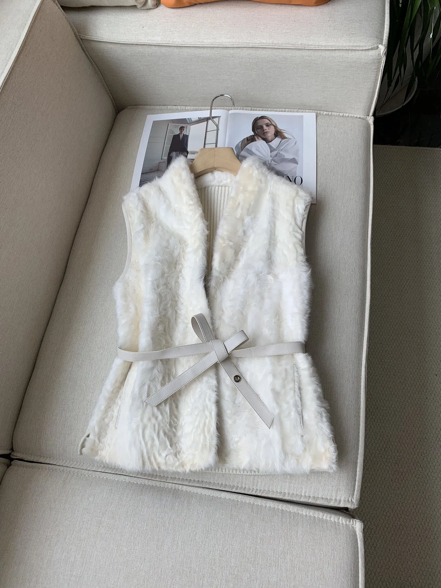 2024 Autumn And Winter New Vest Knitted Cashmere Splicing Mink Fur Coat Double-Sided Short Vest