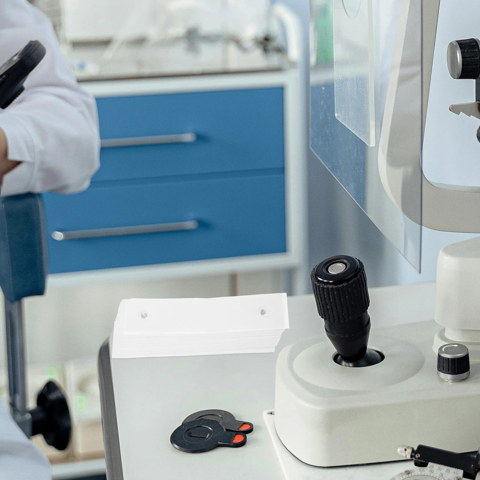 

5Packs Optical Chin Rest Paper Disposable Slit Lamp Paper Sanitary Safety Optometry Supplies for Professional Use