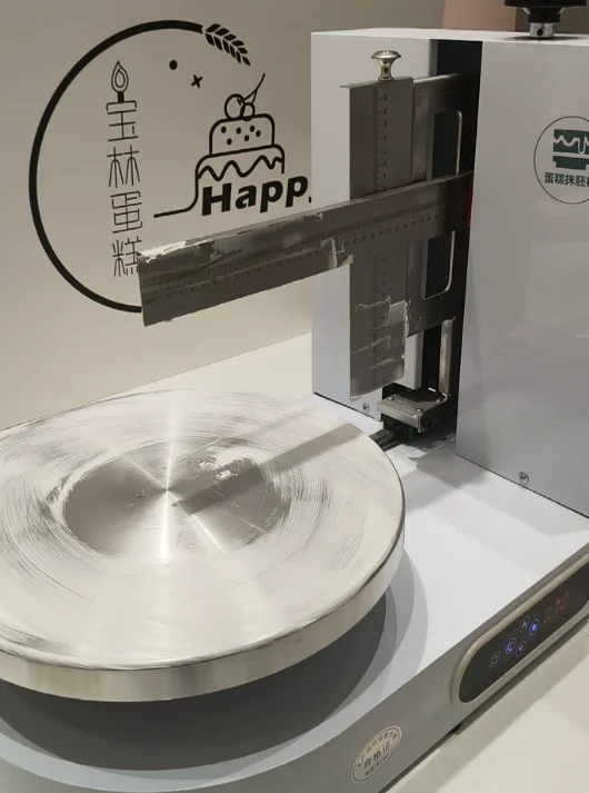Automatic Cake Spreader for Oven Use Simple Operation Birthday Cake Embryo Coating Tool