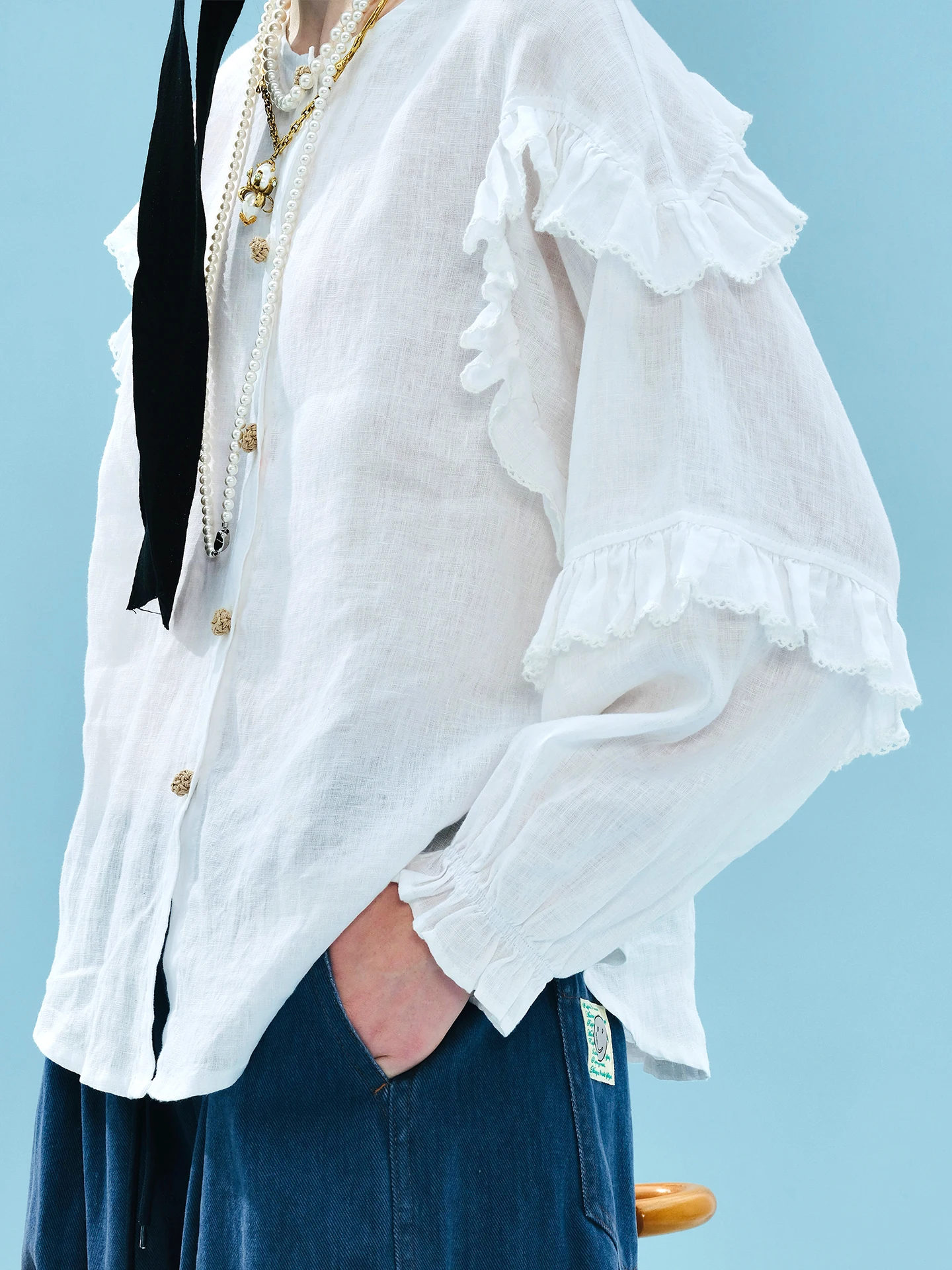 

Women's White Ruffled Neckline Long - Sleeve Shirt Loose Fit Pleated Front Blouse 255210