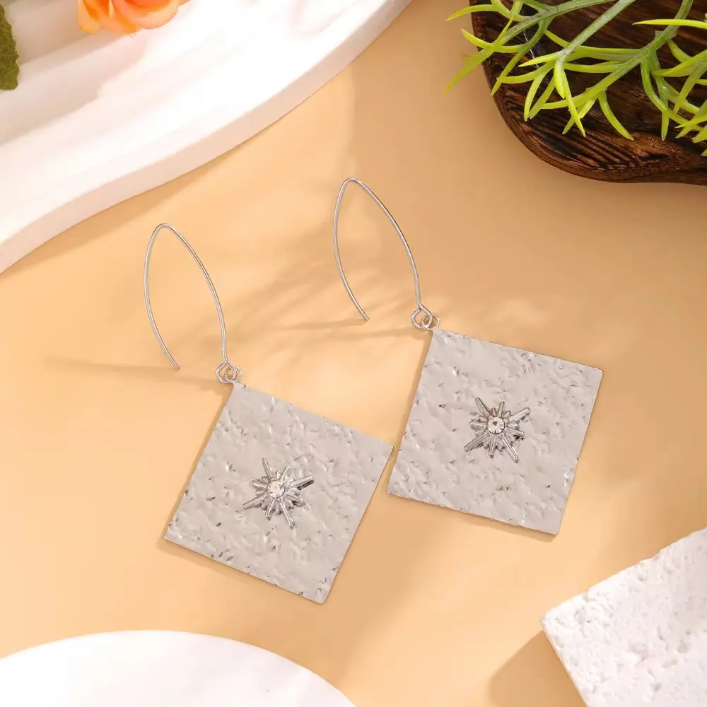 High-quality stainless steel square earrings Women\'s fashion Elegant Luxury Gold-plated Earrings 2024 New