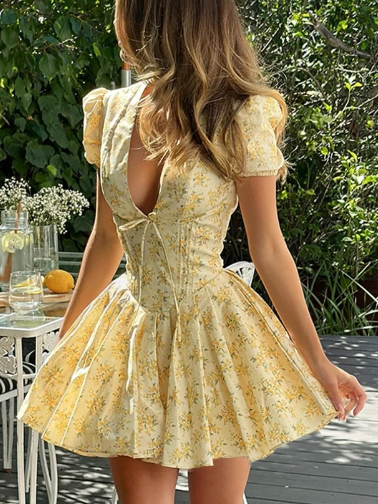 2025 ฤดูร้อนใหม่ชุดมินิดอกไม้ภาษาฝรั่งเศสคําสไตล์Tulleชุดเจ้าหญิงหวานผู้หญิงสบายๆBeach Party Sundressสําหรับสาวงานแต่งงาน