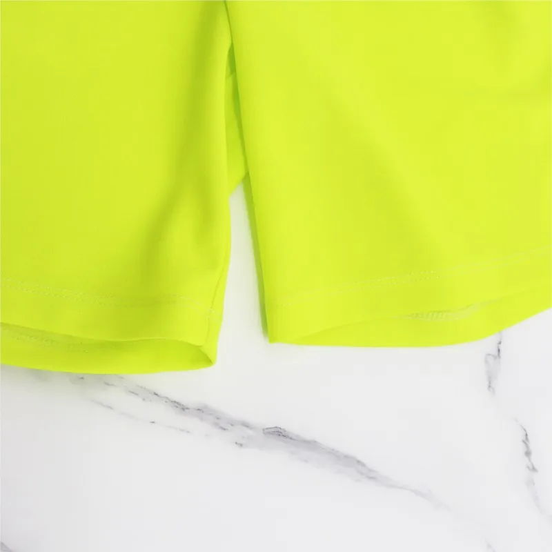 Dames crop top met ruches en korte mouwen en casual vakantie skinny shorts set effen V-hals outfits zomermode 2-delige sets