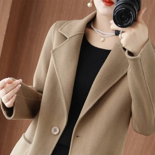 Imagen 2 del producto Chaqueta de Cachemira de doble cara de lana pura 100% abrigo de mujer Otoño Invierno nuevo abrigo cortavientos de lana ajustado de un botón de longitud media