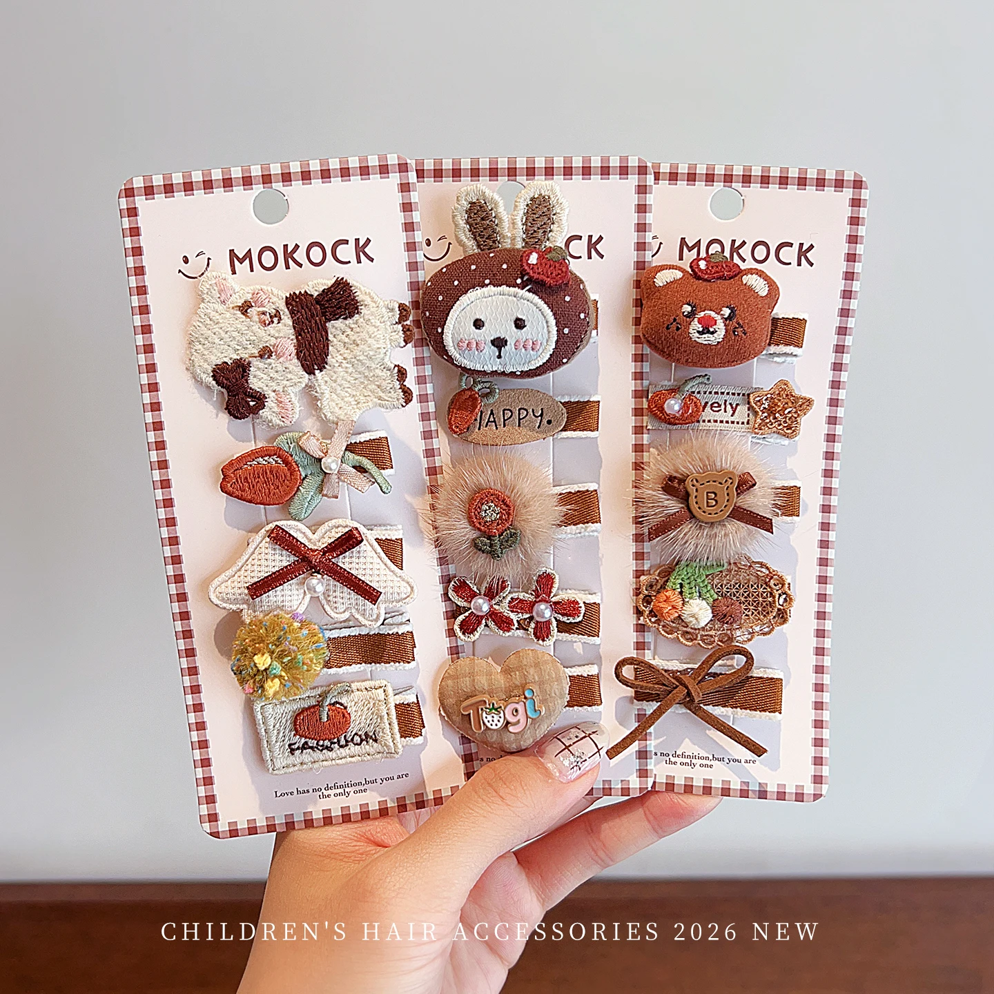 5-teiliges Set mit niedlichen Haarspangen mit Cartoon-Tiermotiven für Mädchen, Vintage-Stoffschleifen-Haarspangen, handgefertigte Kinder-Haarnadeln, Winter 2026 – Detail 3