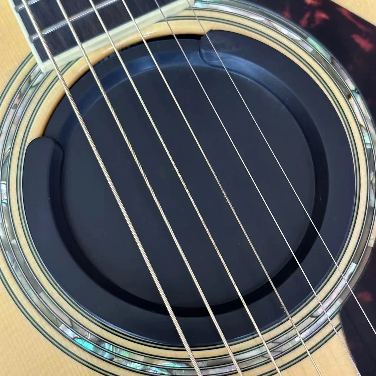 Acoustic-Electric Guitar Sound Hole Cover Classical Noise Reduction, Buster Muffler, Prevent Feedback for Guitars Accessories